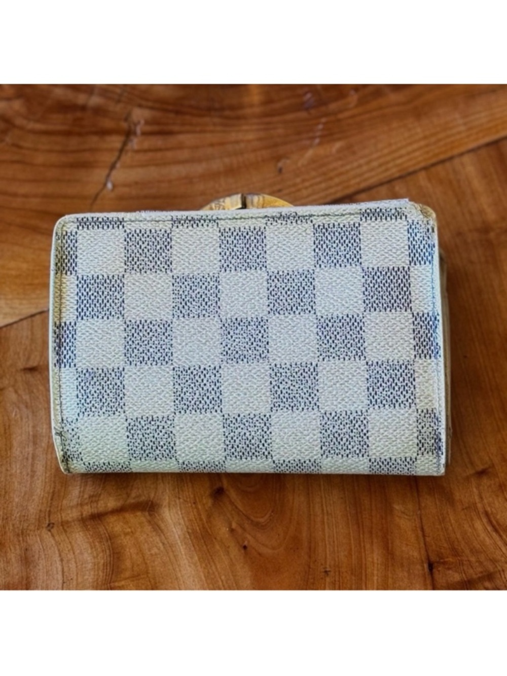 Louis Vuitton
Louis Vuitton French Purse wallet damier From the 2007 Collection - Picture 2 of 15